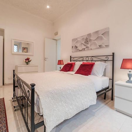Piazza Vittorio Apartment Rome Bagian luar foto