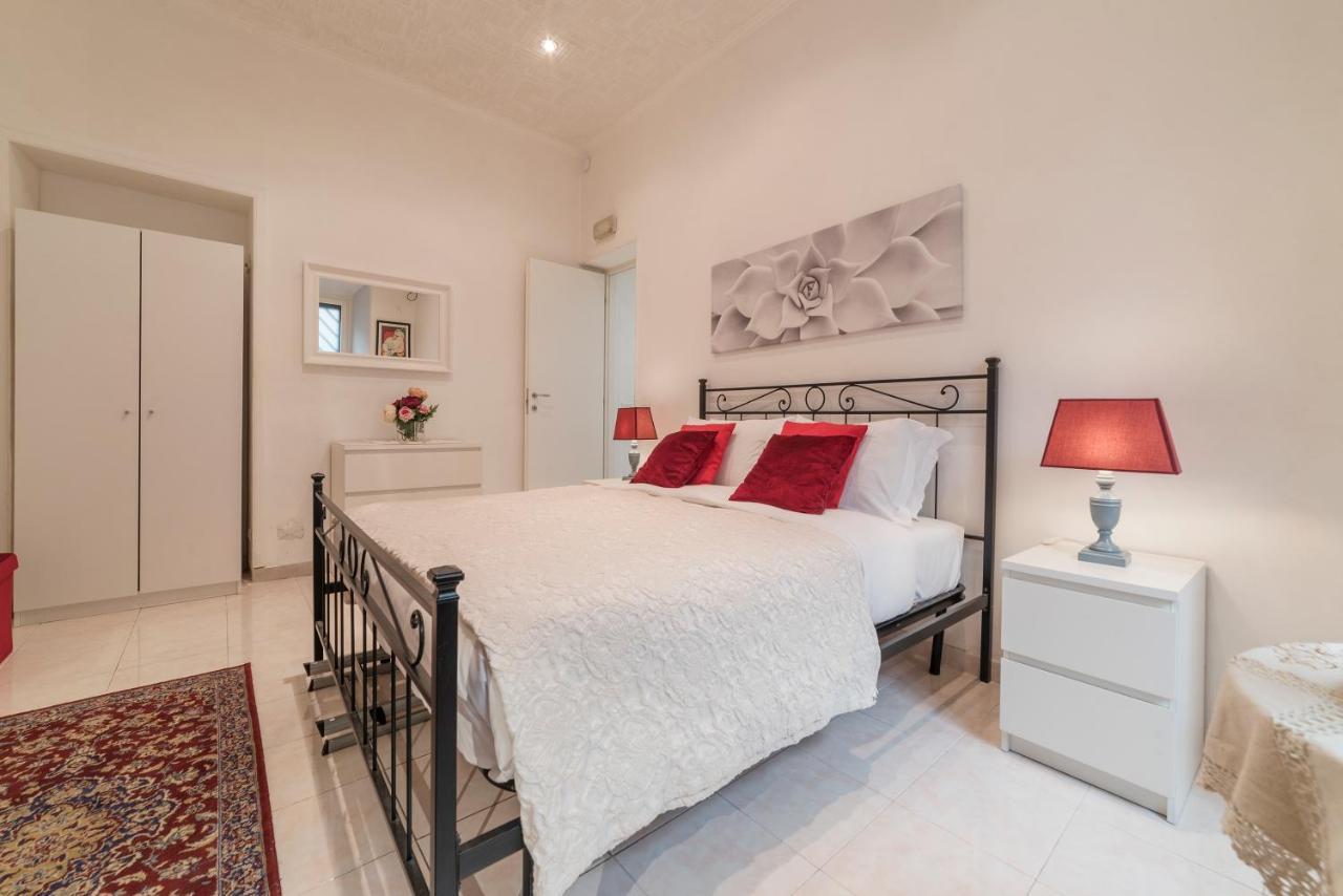 Piazza Vittorio Apartment Rome Bagian luar foto